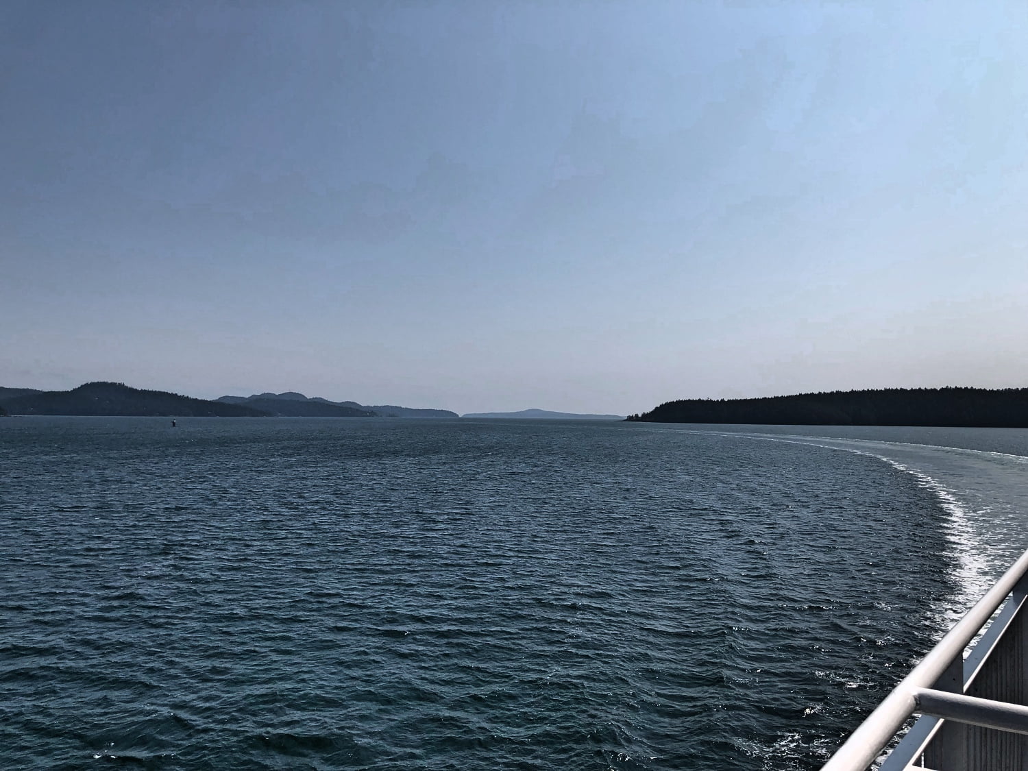 Ocean between Victoria and Vancouver